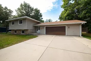 8460 Fairchild Ave, Mounds View, MN 55112 - Photo 1