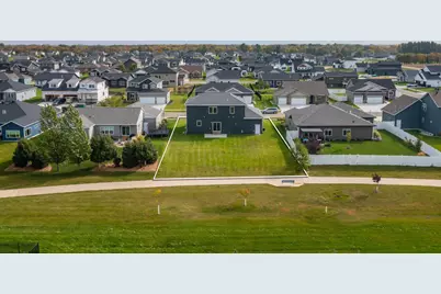 7471 16th Street S, Fargo, ND 58104 - Photo 2