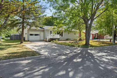 922 4th Street S, Wahpeton,  58075 - Photo 1