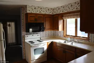 528 Old Trail Rd, Barry, MN 55037 - Photo 10