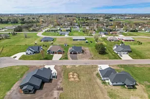 741 St James Cir, Litchfield, MN 55355 - Photo 6
