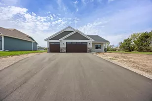 741 St James Cir, Litchfield, MN 55355 - Photo 12