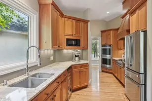 3812 Cedar Lake Pl, Minneapolis, MN 55416 - Photo 12