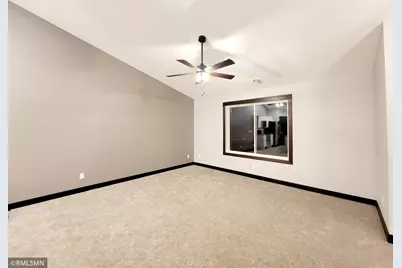 1044 Cullen Street, Saint Peter, MN 56082 - Photo 12