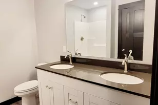 1044 Cullen St, Saint Peter, MN 56082 - Photo 22