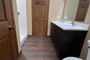 1560 Gray Fox Dr NE, Owatonna, MN 55060 - Photo 10