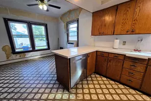 109 5th Ave SE, Pipestone, MN 56164 - Photo 4