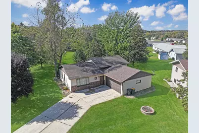 101 Parkview Drive, Lake Benton, MN 56149 - Photo 2
