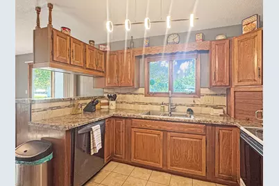 101 Parkview Drive, Lake Benton, MN 56149 - Photo 8