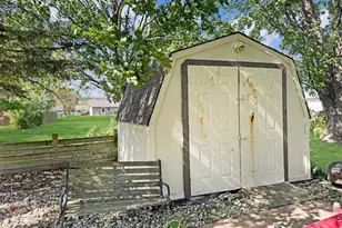 101 Parkview Dr, Lake Benton, MN 56149 - Photo 32