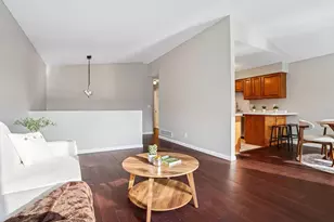 3742 Gershwin Ave N, Oakdale, MN 55128 - Photo 10