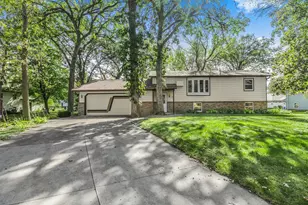 35 Knollwood Street W, Annandale, MN 55302 - Photo 1