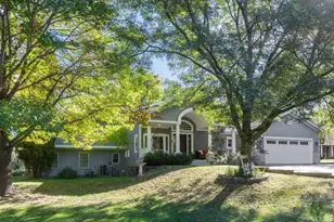 5767 Vine Hill Rd, Minnetonka, MN 55345 - Photo 4