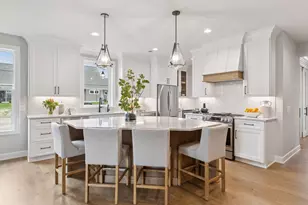 118 Spring Farm Rd, North Oaks, MN 55127 - Photo 2