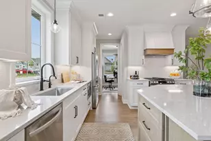 118 Spring Farm Rd, North Oaks, MN 55127 - Photo 4