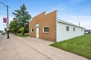 424 Tower Ave, Superior, WI 54880 - Photo 1