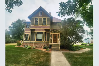 919 3rd Avenue SW, Pipestone, MN 56164 - Photo 2