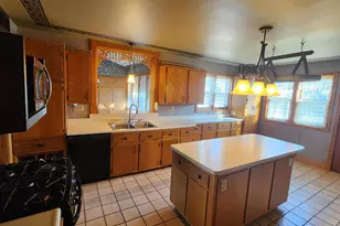 919 3rd Ave SW, Pipestone, MN 56164 - Photo 16