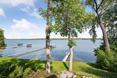 176 Peninsula Road, Medicine Lake, MN 55441 - Photo 28