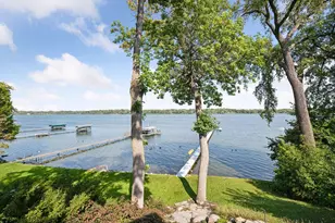 176 Peninsula Rd, Medicine Lake, MN 55441 - Photo 28