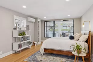 176 Peninsula Rd, Medicine Lake, MN 55441 - Photo 16