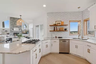 7 Bayhill Road, Dellwood, MN 55110 - Photo 20