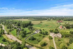 7 Bayhill Rd, Dellwood, MN 55110 - Photo 66