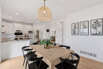 7 Bayhill Road, Dellwood, MN 55110 - Photo 14