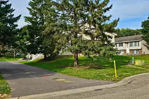 7664 Steepleview Rd, Woodbury, MN 55125 - Photo 4