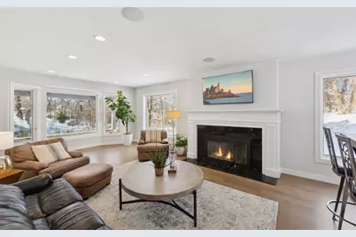 4360 Chimo East Street, Deephaven, MN 55391 - Photo 10