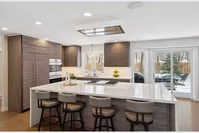 4360 Chimo East Street, Deephaven, MN 55391 - Photo 4