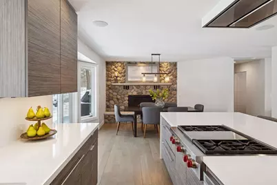 4360 Chimo East Street, Deephaven, MN 55391 - Photo 8