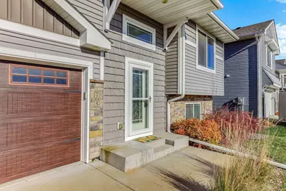 705 4th Street S, Buffalo, MN 55313 - Photo 2