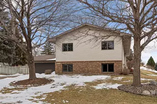13725 Oakland Dr, Burnsville, MN 55337 - Photo 1