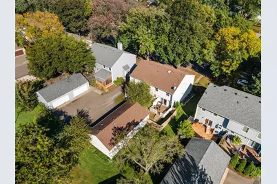 2644 Zarthan Avenue S, Saint Louis Park, MN 55416 - Photo 24