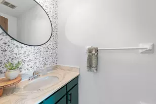 2644 Zarthan Ave S, Saint Louis Park, MN 55416 - Photo 10