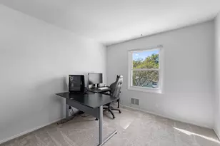 2644 Zarthan Ave S, Saint Louis Park, MN 55416 - Photo 14