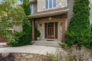 13599 Stonebrooke Curve, Shakopee, MN 55379 - Photo 8