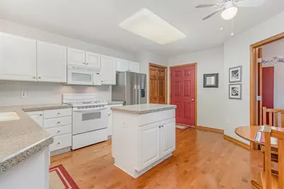 769 Lake Ridge Drive, Woodbury, MN 55129 - Photo 12