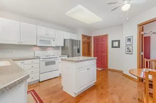 769 Lake Ridge Dr, Woodbury, MN 55129 - Photo 12