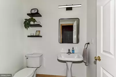 8064 Golden Valley Road, Golden Valley, MN 55427 - Photo 20