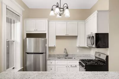 579 Summit Avenue #105, Saint Paul, MN 55102 - Photo 8