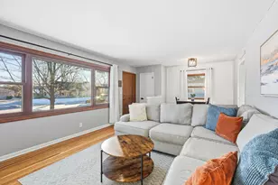 5741 Perry Ave N, Crystal, MN 55429 - Photo 6