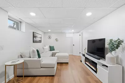 5741 Perry Avenue N, Crystal, MN 55429 - Photo 24