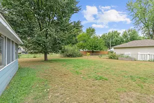 5741 Perry Ave N, Crystal, MN 55429 - Photo 36