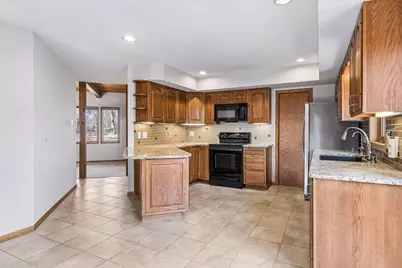 4425 Holm Oak Lane N, Oakdale, MN 55128 - Photo 16