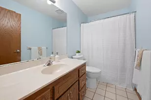 1527 Clarendon Dr, Wayzata, MN 55391 - Photo 30