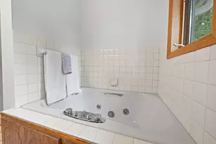 1527 Clarendon Dr, Wayzata, MN 55391 - Photo 38