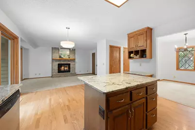 1527 Clarendon Drive, Wayzata, MN 55391 - Photo 16