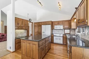 3151 Bent Tree Hills Dr, New Brighton, MN 55112 - Photo 36